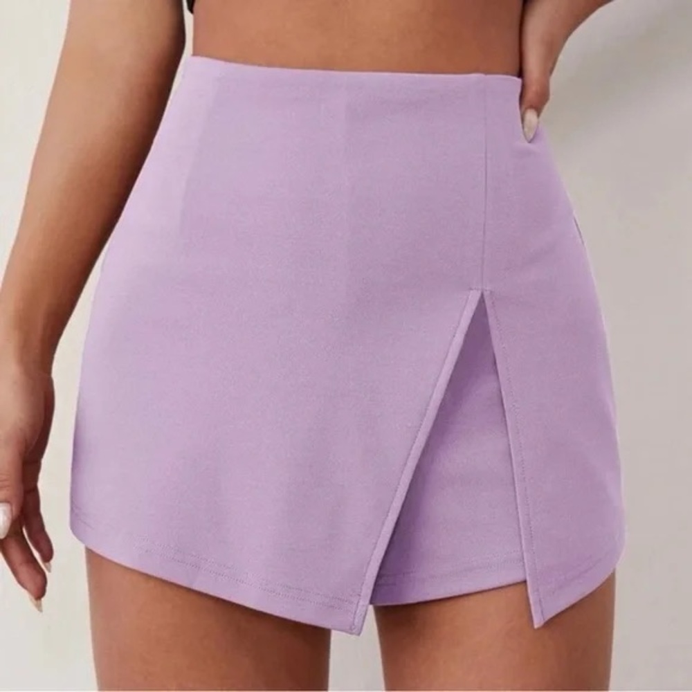 Solid Split Front Skort in Lilac Purple XS